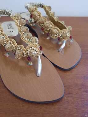 SPUTNIK Shoes Gold Beaded Thong Sandals Size 11 Women's Boho Festival Flats